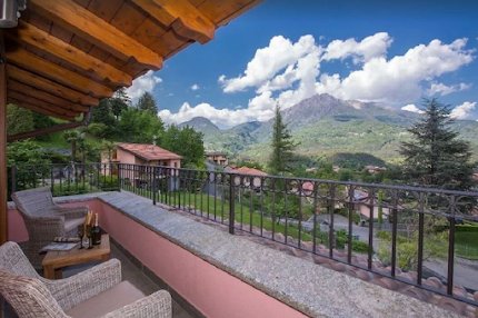 Lap up Some Menaggio fun and Lake Como Relaxation in This Luxury Family Villa!