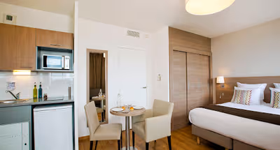 Living area at Monceau Bois Colombes Serviced Apartment, Champs Elysees