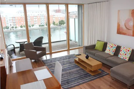 Hanover Quay II