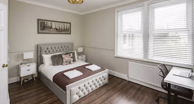 Elegant and Spacious 5 bed house with parking !!