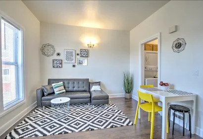 Modern Capitol Apartment