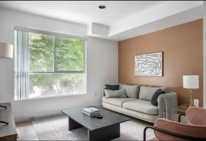 Beloit Ave Serviced Apartment