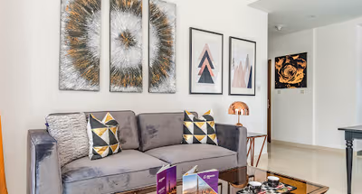 Living area at Chic One Bedroom In West Wharf Tower