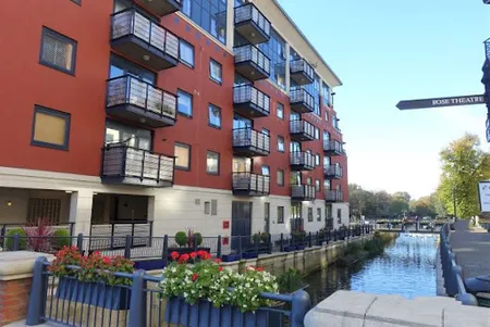 Kingston Central Riverside
