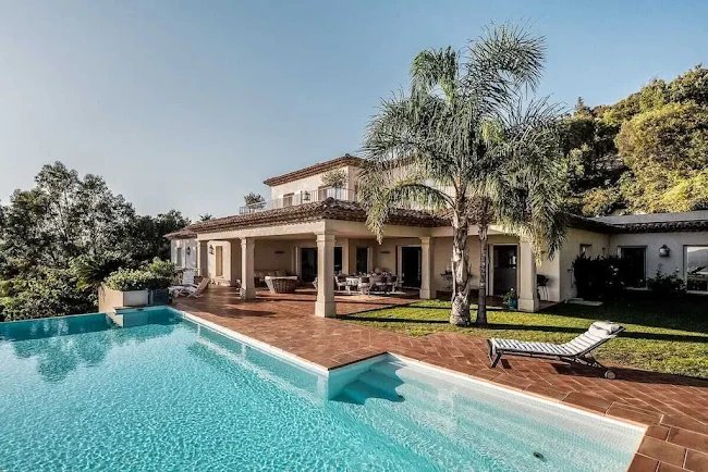 STUNNING VILLA IN GRIMAUD PANORAMIC SEAVIEWS