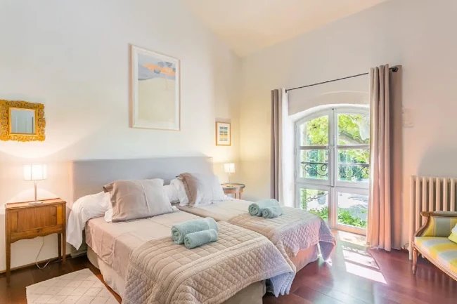 St Remy Provencal Villa With Mediterranean Essences