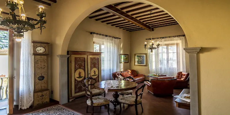 220M2 WITH GARDEN&TERRACE FOR SCENIC TUSCAN VIEWS