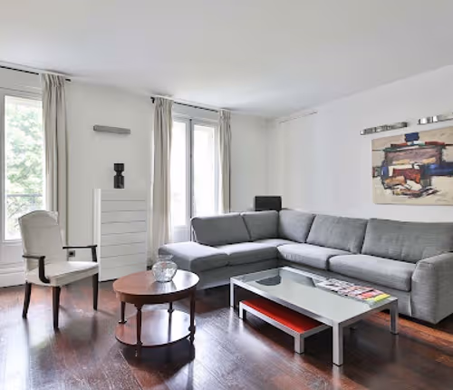 200 sqm Haussmannian Luxury Located at the Top Corner of Champs-Élysées