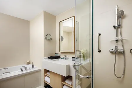 Changfeng Park Serviced Apartments