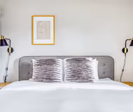 Elk Grove Ave Apartment