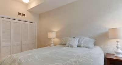 19th St NW Apartment