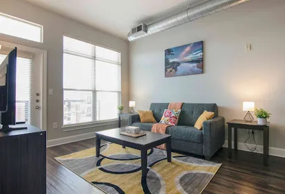 Southwest Fwy Apartment