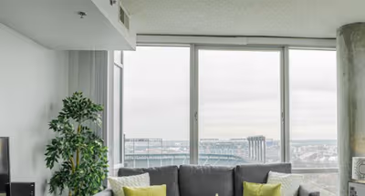 2 BEDROOM IN THE HEART OF BALTIMORE