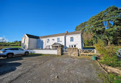 5-bed farmhouse & Gym - Pets welcome & Parking