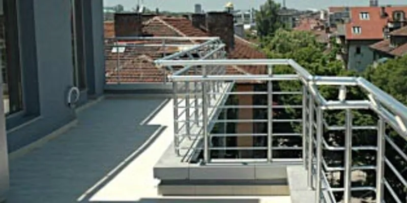 Cleves Cherkovna Apartments