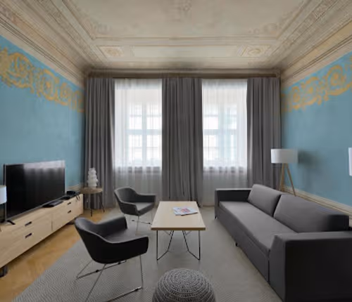 Stradonia Serviced Apartments