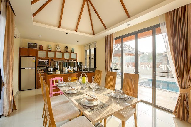 Charming Villa In Rawai Beach