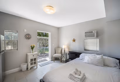 Coral Way - Brickell Area Comfortable Studio for 2