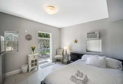 Coral Way - Brickell Area Comfortable Studio for 2