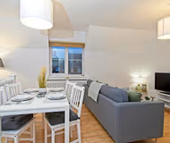 2 Bed House next to Barry Beach