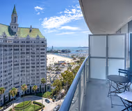 East Ocean Blvd Serviced Apartment