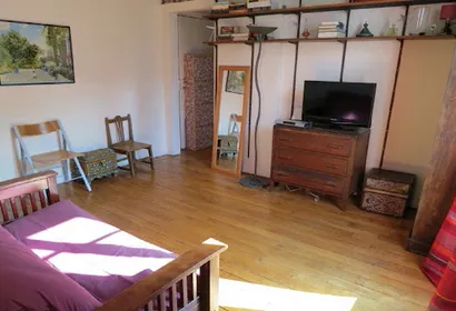 A PARISIAN HOME IN THE HEART OF 15TH