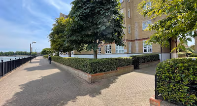 Wheatsheaf Harbour Apartments