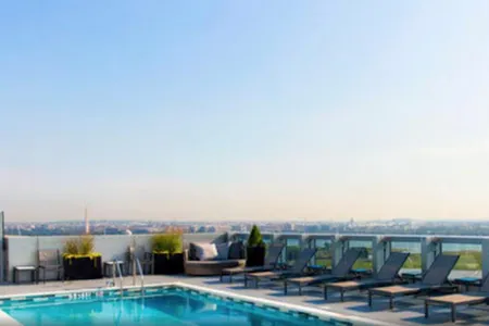 Arlington Fully Furnished Apartments in Crystal City