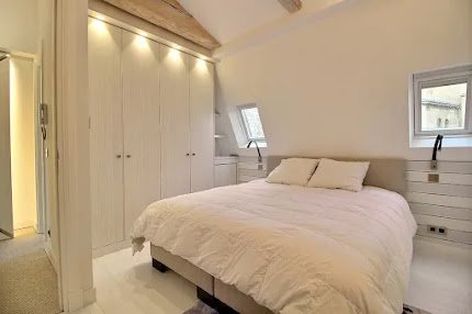 A SIGNAURE LUXURY ON CHAMPS DE MARS ALMA MARCEAU