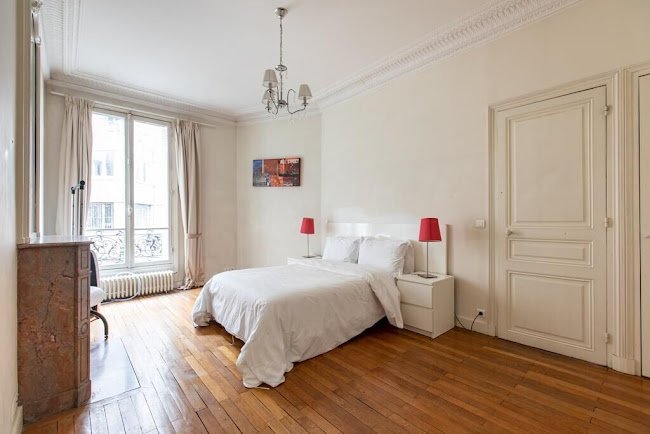 A 220SQM HAUSSMANN JEWEL ON THE CROWN OF CHAMPS ELYSEES