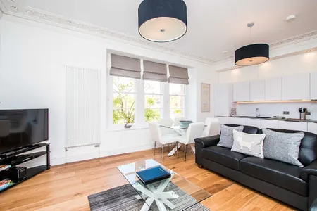 Living area at Beaufort House Bristol