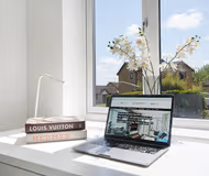 Detached House - Close to City Centre - Free Parking, Fast Wifi, Private Garden and Smart TV with Netflix