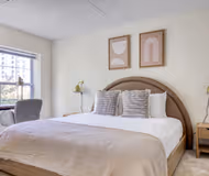 Washington Blvd Apartment