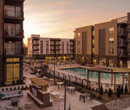 Alta Davis Apartment