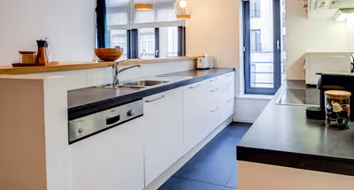 Fully equipped kitchen at Livourne