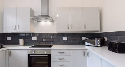 Handpost Heights - Modern