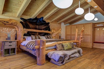 A CATERED LUXURY IN VERBIER! OVERLOOKING THE RHONE VALLEY NEXT TO PISTE STATION