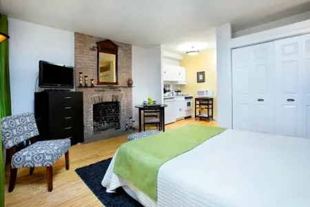 Studio apartment at Midtown East apartment