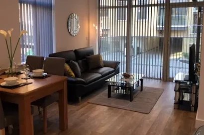 02 Bedroom Apartment near London Square Isleworth