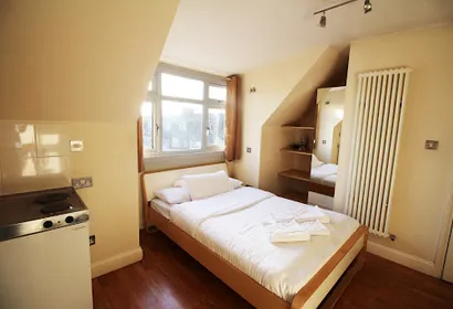 Double Studio Apartment - Tooting - Northern Line