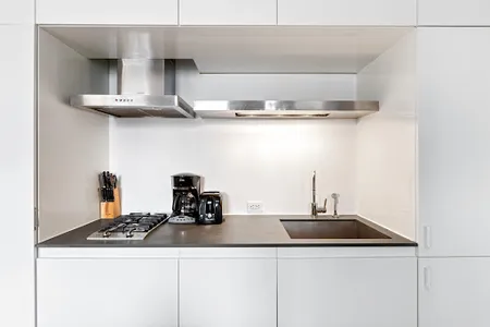 70 West 45th