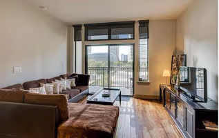 Metro Midtown Apartment