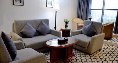 King Abdul Aziz Rd Serviced Apartment
