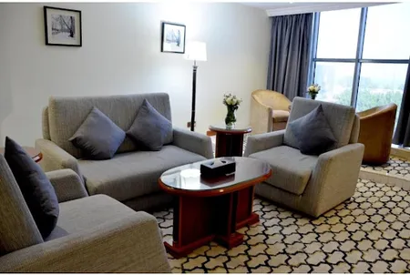 King Abdul Aziz Rd Serviced Apartment