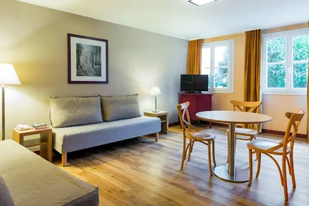 Living area at Paris Adagio Serviced Apartment, Montmartre