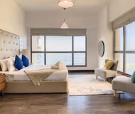 Spacious Sadaf 5 Apartment