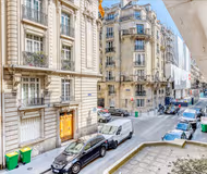 One-bedroom Ternes apartment - Rue Pierre