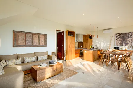 Elegant and Deluxe Villa in Legian