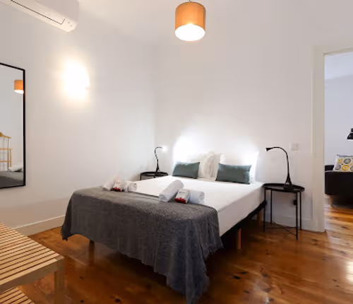 Rua Nova do Loureriro