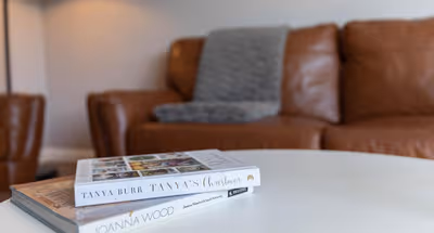 Stunning 1 Bed Merchant City Apartment with Parking